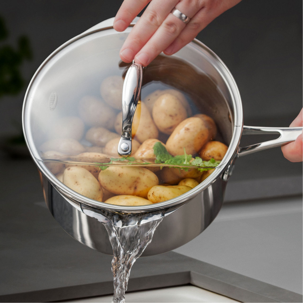 7000 Five-Piece Saucepan Set 7000 Five-Piece Saucepan Set