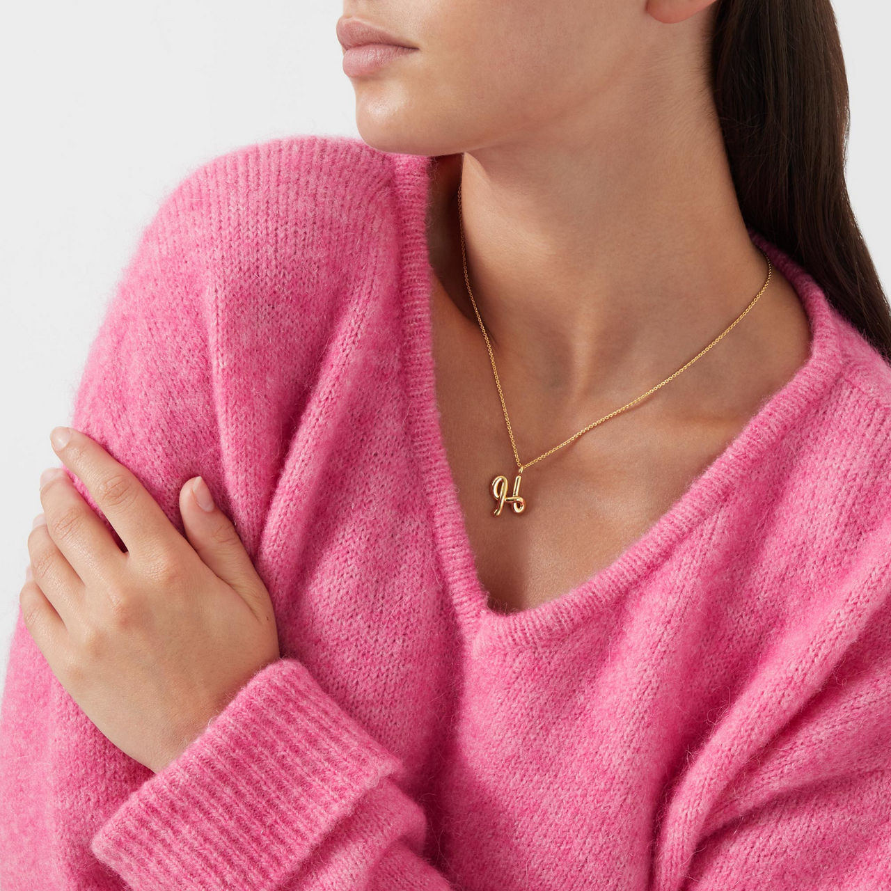 Curly Molten 18 kt Gold Plated Initial Necklace H Curly Molten 18 kt Gold Plated Initial Necklace H