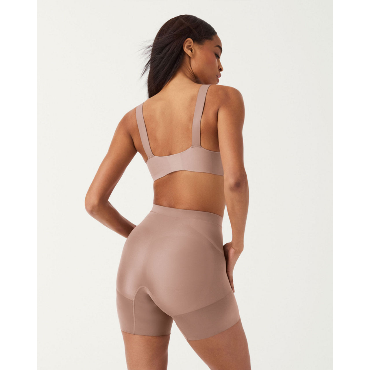 SPANXsculpt™ OnCore Mid-Thigh Shorts SPANXsculpt™ OnCore Mid-Thigh Shorts