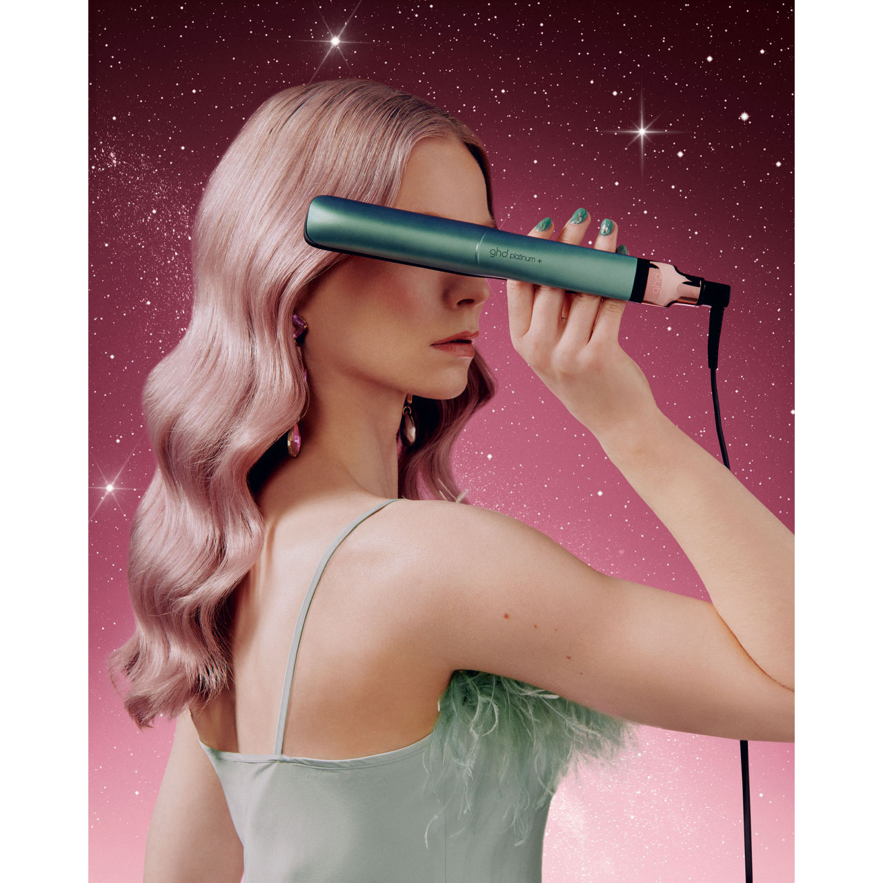 Platinum+ Limited Edition Gift Set - Hair Straightener In Alluring Jade Platinum+ Limited Edition Gift Set - Hair Straightener In Alluring Jade