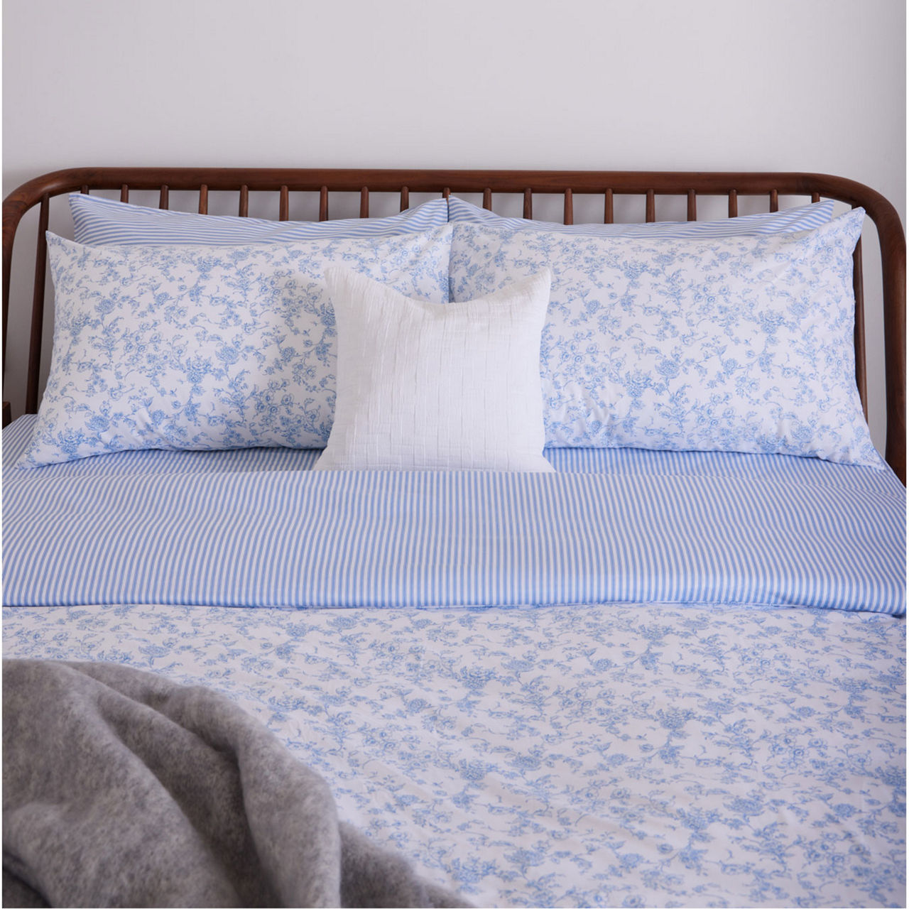 180 Thread Count Garden Bouquet Duvet Set 180 Thread Count Garden Bouquet Duvet Set