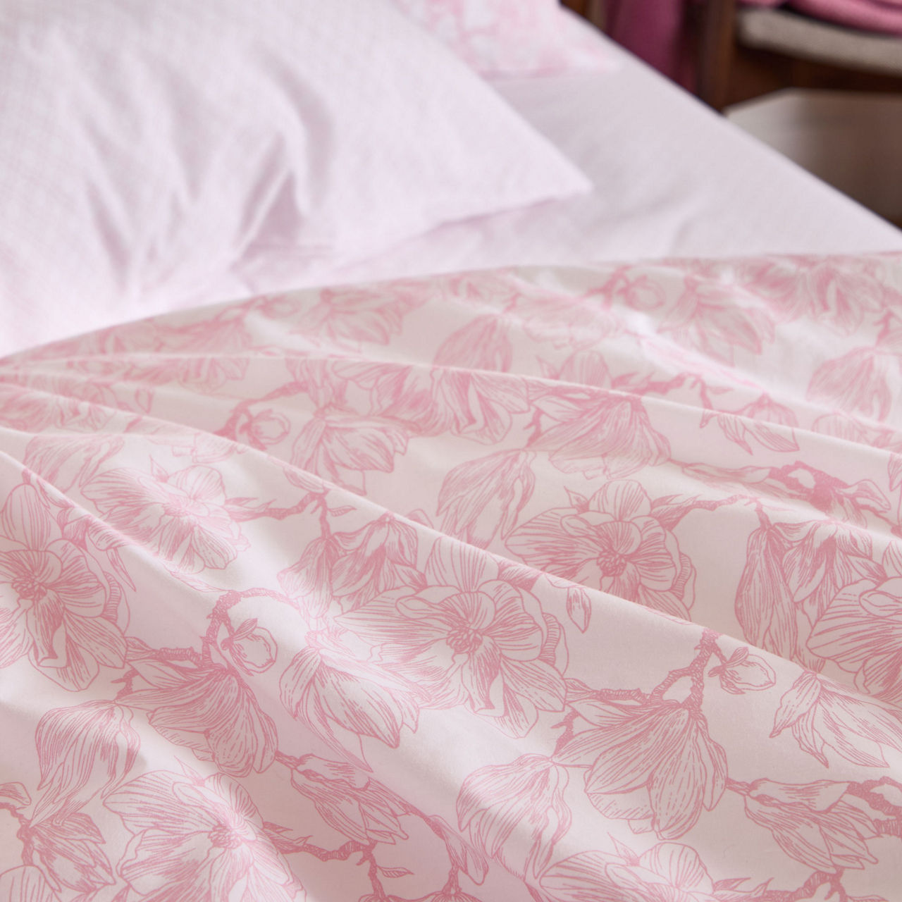 300 Thread Count Pink Magnolia Duvet Set 300 Thread Count Pink Magnolia Duvet Set