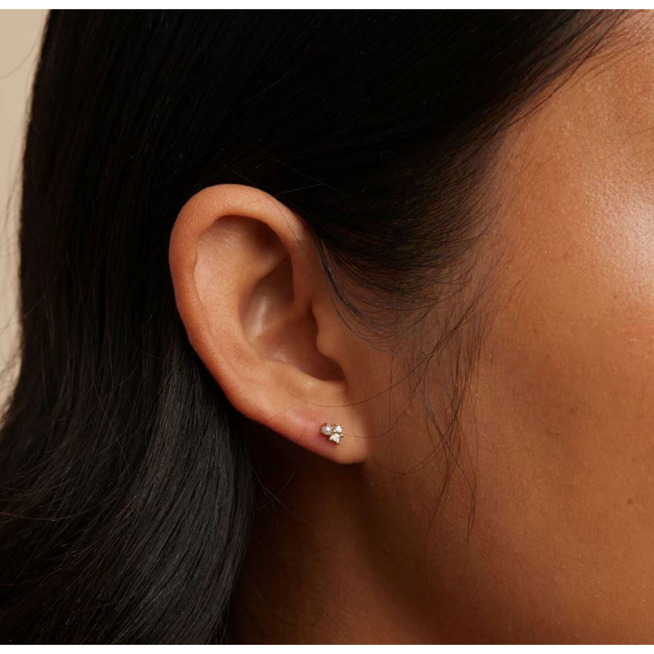 Pearl & Crystal Stud Earrings Pearl & Crystal Stud Earrings