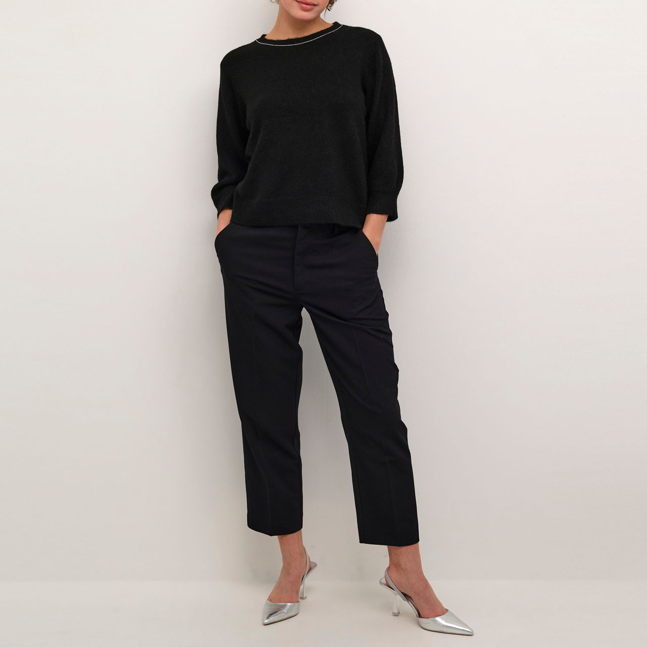 Meridith Embellished Sweater Meridith Embellished Sweater