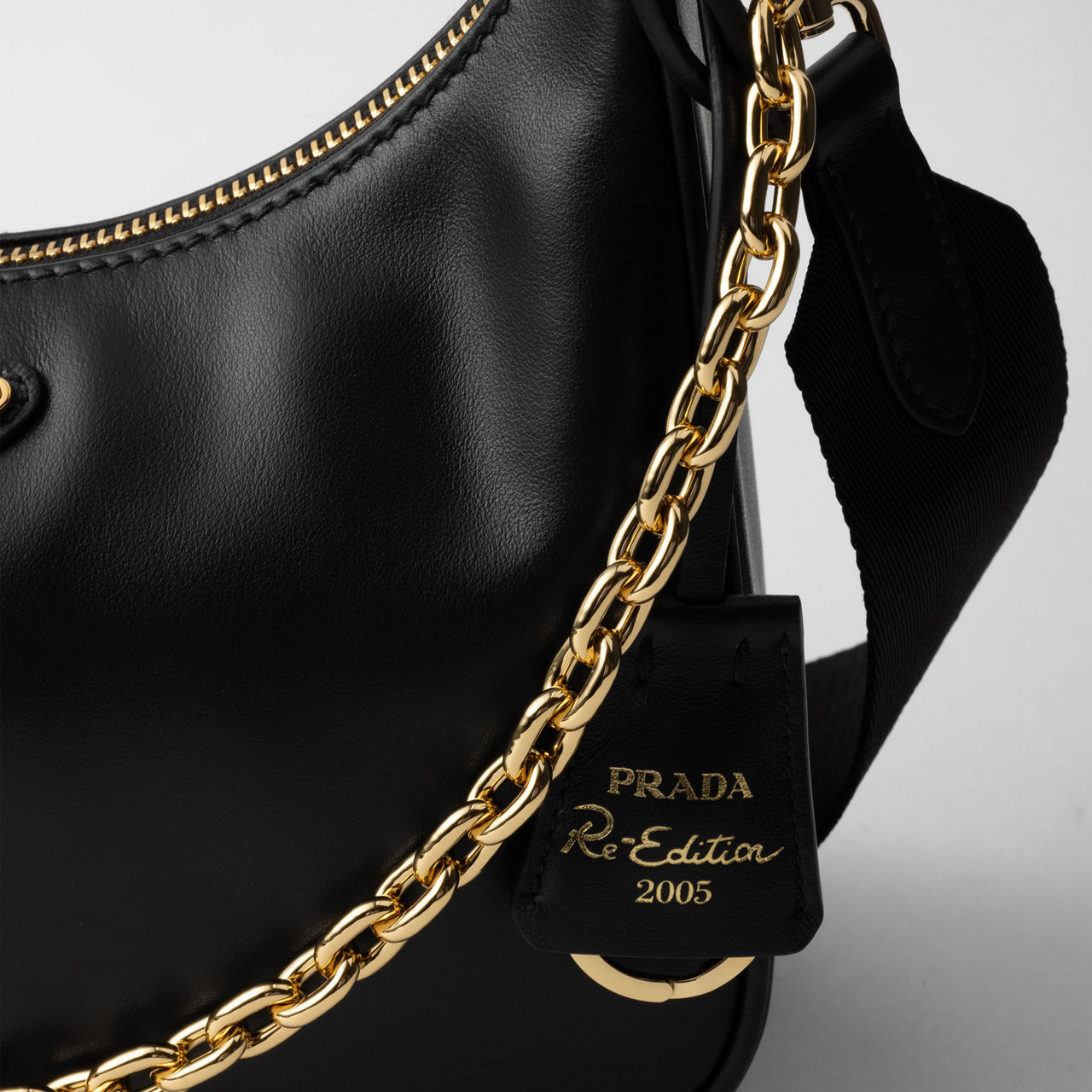 Re-Edition 2005 Leather Bag Re-Edition 2005 Leather Bag