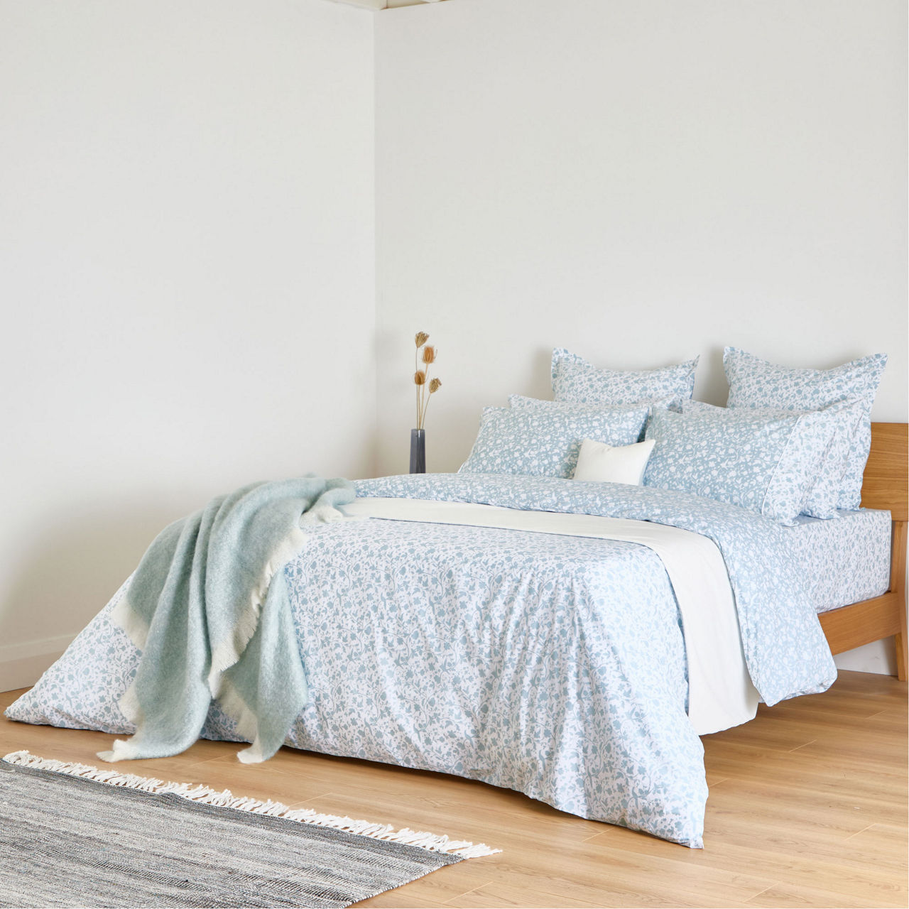 300 Thread Count Claire Fitted Sheet 300 Thread Count Claire Fitted Sheet