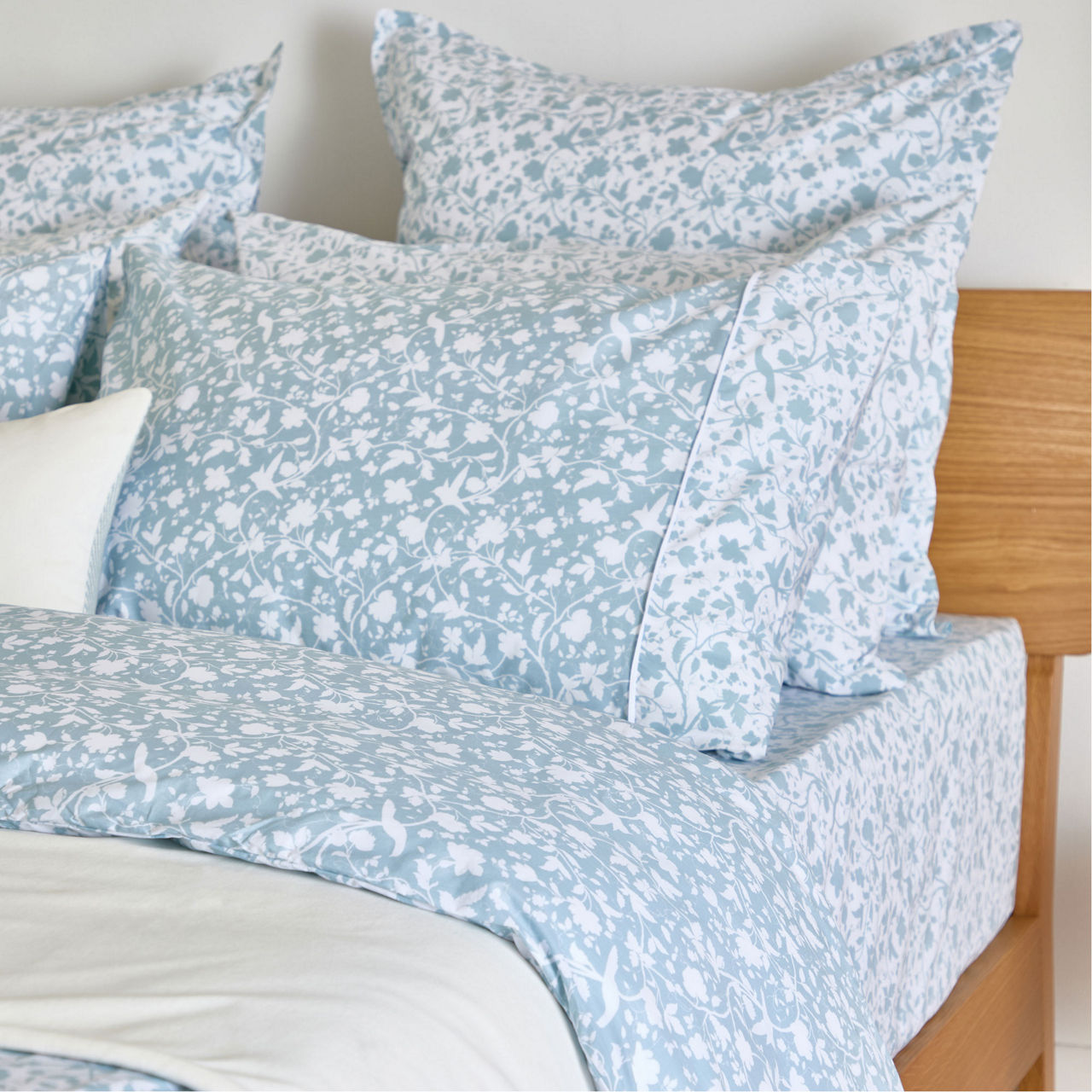 300 Thread Count Claire Duvet Set 300 Thread Count Claire Duvet Set